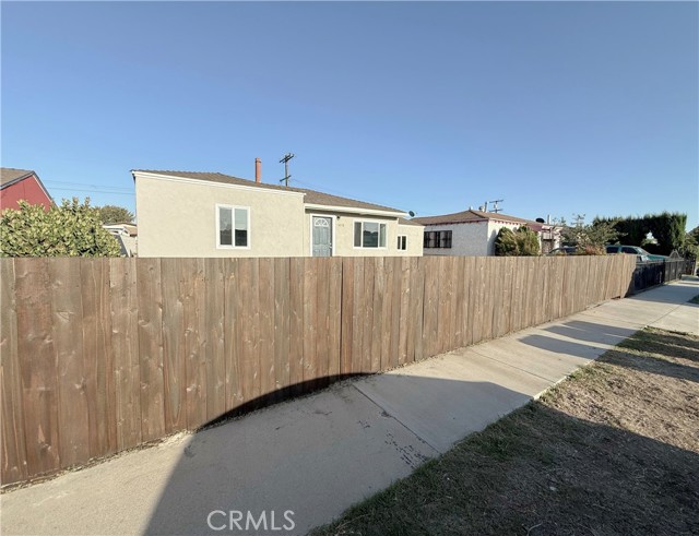 Detail Gallery Image 3 of 23 For 14528 S Corlett St, Compton,  CA 90220 - 3 Beds | 2 Baths