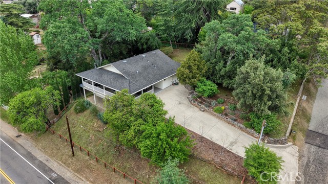 4986 7th Street, Mariposa CA: https://media.crmls.org/medias/f2f81870-51c0-43c6-b440-7adaf097b7fd.jpg