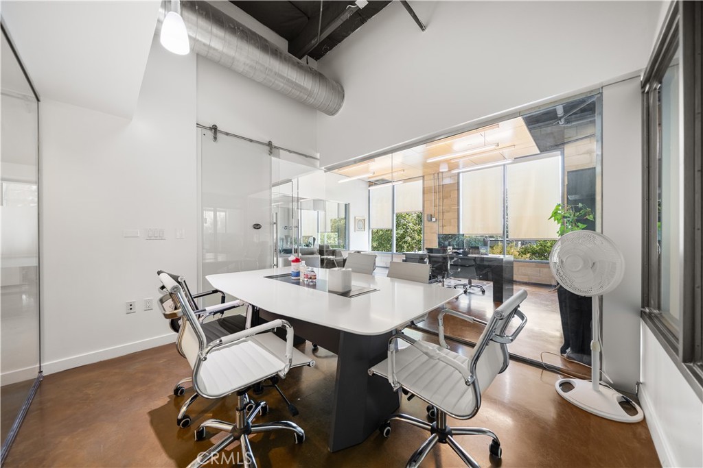 MLS #OC25143028 img 22