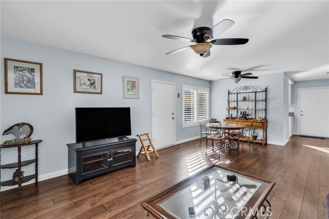 Detail Gallery Image 12 of 29 For 1373 Sierra Seneca, San Jacinto,  CA 92583 - 2 Beds | 2 Baths