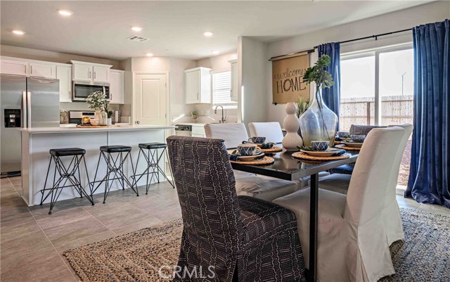 Detail Gallery Image 6 of 18 For 622 Marshall Ln #99 B2,  Merced,  CA 95348 - 4 Beds | 3 Baths