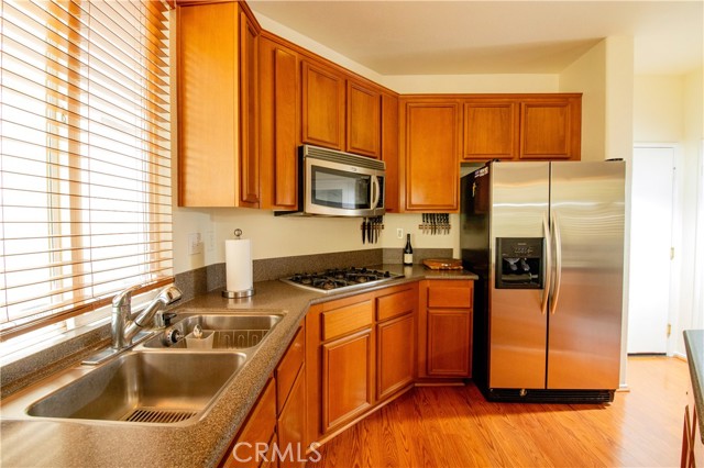 Detail Gallery Image 10 of 48 For 29458 Shannon Ct #89,  Canyon Country,  CA 91387 - 4 Beds | 2/1 Baths