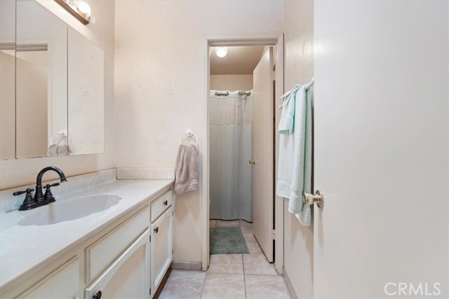 5485 SULPHUR Drive, Jurupa Valley CA: https://media.crmls.org/medias/f2fb3504-f8c4-4808-9ff1-9c791d2b616f.jpg