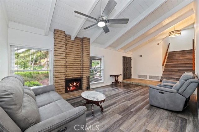 Detail Gallery Image 11 of 42 For 265 S Leandro St, Anaheim,  CA 92807 - 4 Beds | 2/1 Baths