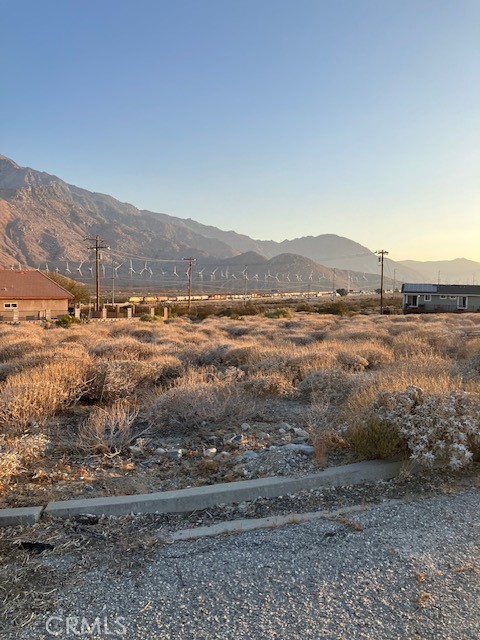 13356 Fremontia Road, Whitewater CA: https://media.crmls.org/medias/f2fc7765-9e45-4e9e-b05a-2bb4ac40b97c.jpg