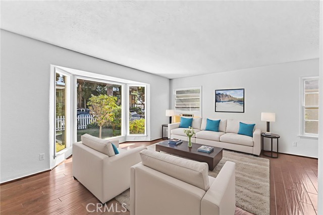 Detail Gallery Image 6 of 52 For 7647 Pickering, Whittier,  CA 90602 - 3 Beds | 3 Baths