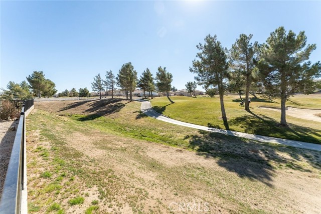 4108 Club Vista Drive, Palmdale CA: https://media.crmls.org/medias/f2fdab43-a4da-4b1d-87dd-efcc63400834.jpg