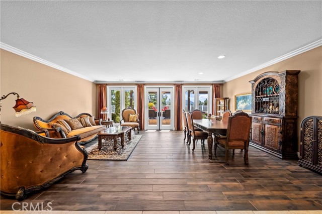 32409 Favara Drive, Temecula CA: https://media.crmls.org/medias/f2fdbb5b-c7d6-45b8-95a5-0a9d729078a5.jpg