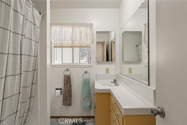 Detail Gallery Image 4 of 35 For 14693 Lafayette Cir, Magalia,  CA 95954 - 3 Beds | 2/1 Baths