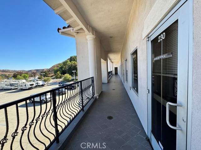 31294 The Old Road, Castaic, California 91384, ,Commercial Lease,For Rent,31294 The Old Road,CRSR25018109