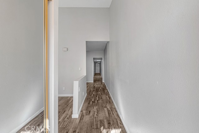 Detail Gallery Image 4 of 22 For 16465 Green Tree, Victorville,  CA 92395 - 2 Beds | 2 Baths