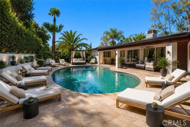 3267 Laurel Canyon BLVD