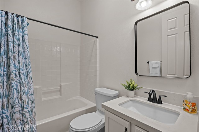 Detail Gallery Image 26 of 38 For 51425 Calle Hueneme, La Quinta,  CA 92253 - 3 Beds | 2 Baths