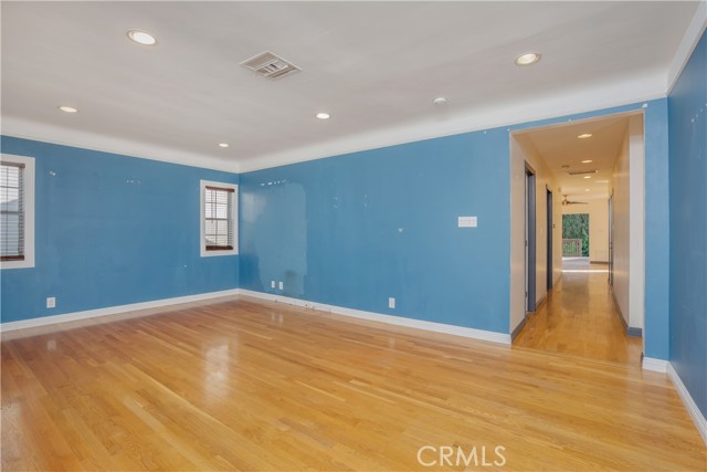 Detail Gallery Image 7 of 50 For 1420 N Frederic, Burbank,  CA 91505 - 3 Beds | 2/1 Baths