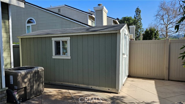 Detail Gallery Image 36 of 49 For 23160 Newport Ln #9,  Yorba Linda,  CA 92887 - 2 Beds | 2/1 Baths