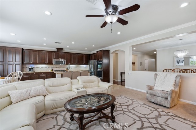 Detail Gallery Image 7 of 49 For 8042 Englesma, Chino,  CA 91708 - 3 Beds | 2/1 Baths