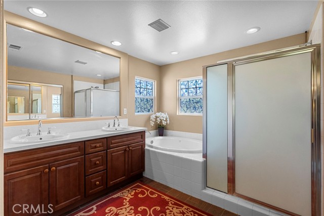 30444 Hidden Valley Court, Castaic CA: https://media.crmls.org/medias/f3052678-dd6f-496c-81b4-a7104ebc87b5.jpg