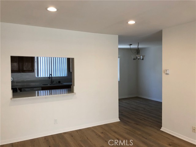 Detail Gallery Image 7 of 15 For 2931 Plaza Del Amo #26,  Torrance,  CA 90503 - 2 Beds | 2/1 Baths