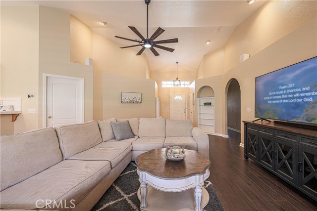 Detail Gallery Image 6 of 42 For 1143 Teal Ct, Merced,  CA 95340 - 3 Beds | 2 Baths