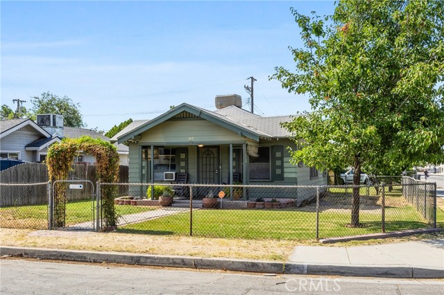 Detail Gallery Image 1 of 1 For 447 Ray Street, Bakersfield,  CA 93308 - 2 Beds | 1 Baths