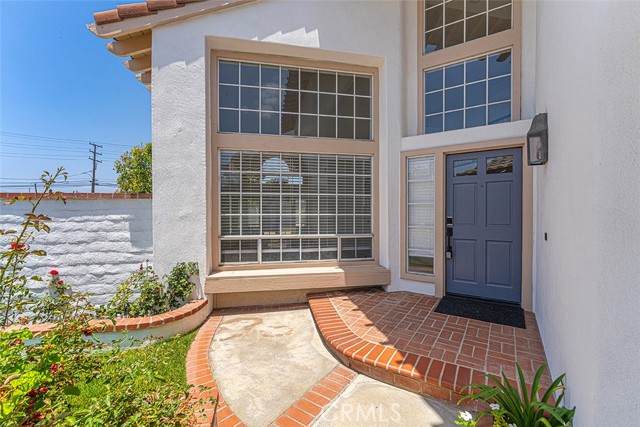 13381 Presidio Place, Tustin CA: https://media.crmls.org/medias/f3070781-7df1-4156-93f2-56121299f0d8.jpg