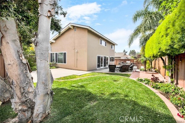 Detail Gallery Image 24 of 41 For 14791 Briarcliff Pl, Tustin,  CA 92780 - 4 Beds | 2/1 Baths