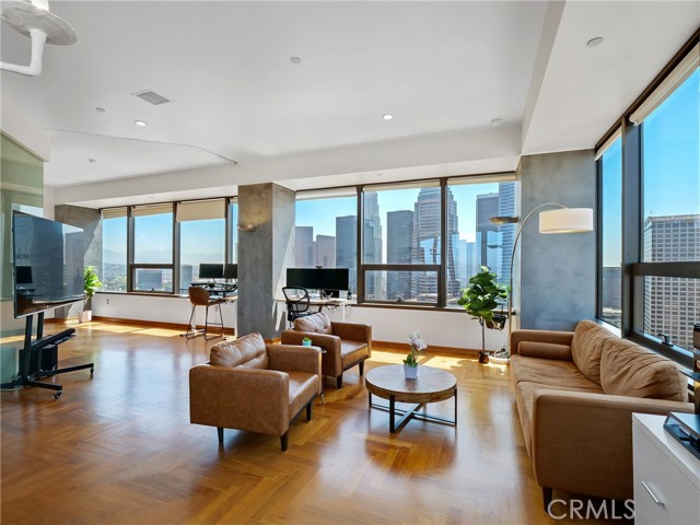 Detail Gallery Image 20 of 49 For 1100 Wilshire Bld #2911,  Los Angeles,  CA 90017 - 2 Beds | 1 Baths