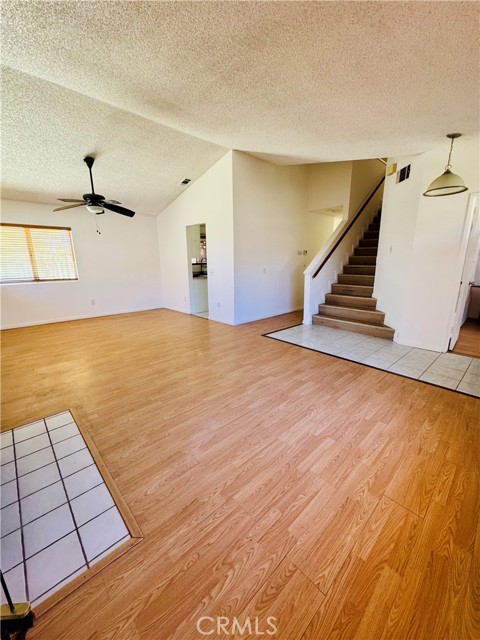 Detail Gallery Image 6 of 16 For 38252 La Loma Ave, Palmdale,  CA 93551 - 3 Beds | 3 Baths