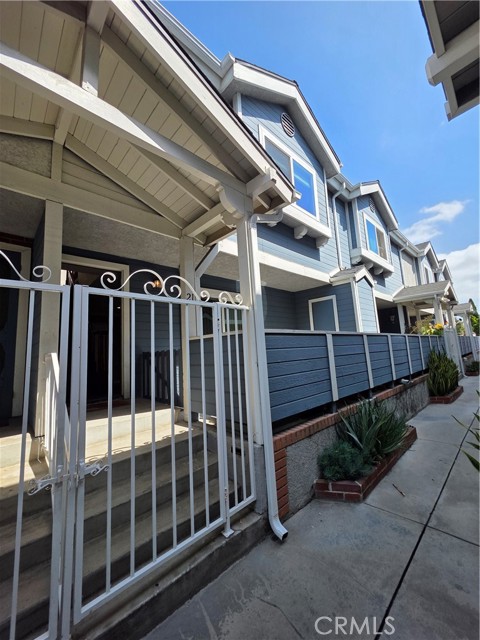 21901 Moneta Avenue, Carson CA: https://media.crmls.org/medias/f3090061-16ea-4566-bf53-946970b55598.jpg