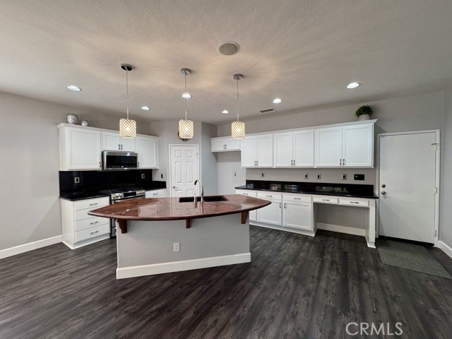Detail Gallery Image 12 of 51 For 35889 Wolverine Ln, Murrieta,  CA 92563 - 3 Beds | 3 Baths
