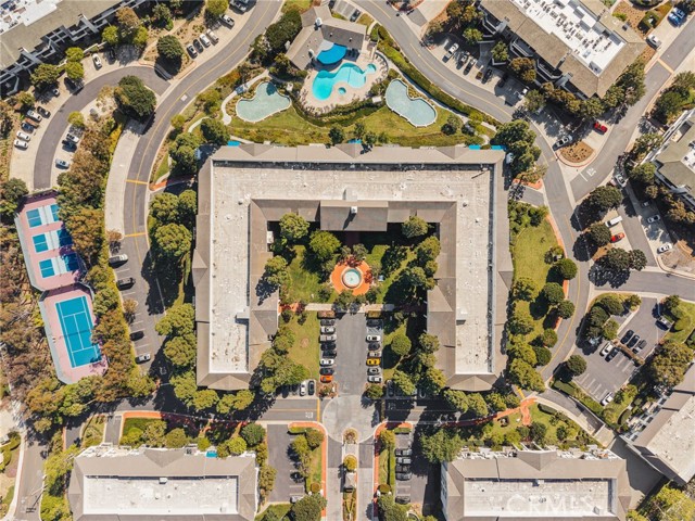 Detail Gallery Image 22 of 30 For 102 Scholz Plaza #239,  Newport Beach,  CA 92663 - 1 Beds | 1 Baths