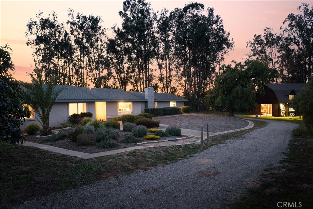 564 Matilija Lane