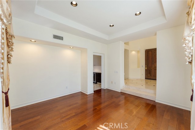2528 N San Miguel Drive, Orange CA: https://media.crmls.org/medias/f30ae122-f9a1-4e87-bfa7-f990c9b14624.jpg