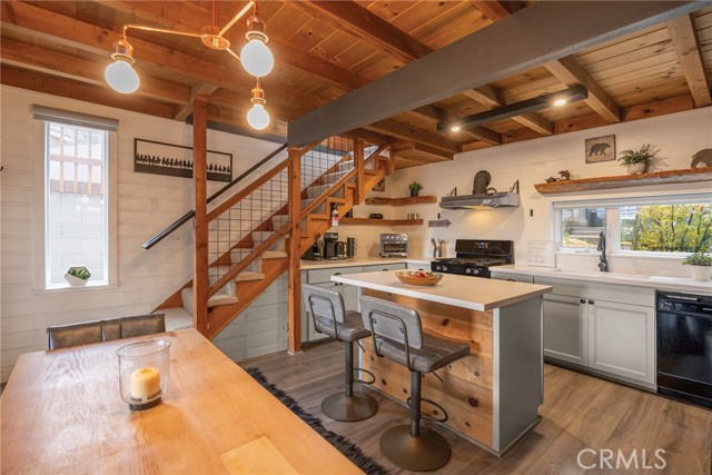 40189 Mahanoy Lane, Big Bear Lake, CA 92315
