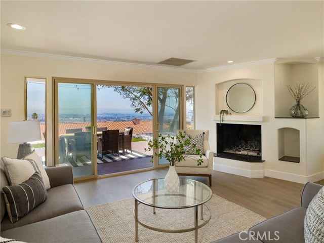 Detail Gallery Image 8 of 73 For 2621 Colt Rd, Rancho Palos Verdes,  CA 90275 - 4 Beds | 3 Baths