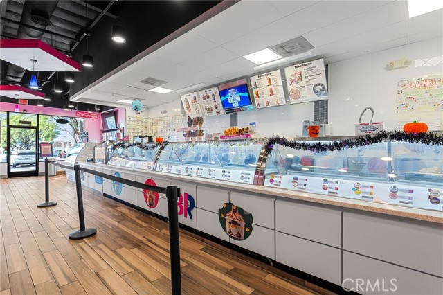 12190 Perris Blvd, Moreno Valley CA: https://media.crmls.org/medias/f30be558-980f-4285-a51d-83af79d92b4c.jpg