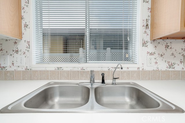 Detail Gallery Image 13 of 36 For 1718 Burr Oak Way, Hemet,  CA 92545 - 3 Beds | 2 Baths