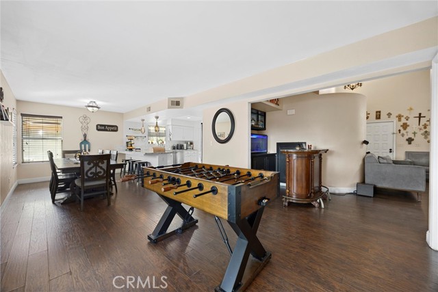 Detail Gallery Image 13 of 43 For 7605 Carson Hill Ct, Bakersfield,  CA 93313 - 4 Beds | 2/1 Baths