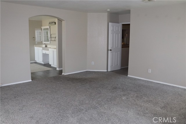 Detail Gallery Image 18 of 53 For 9375 Agave, Hesperia,  CA 92344 - 4 Beds | 2/1 Baths