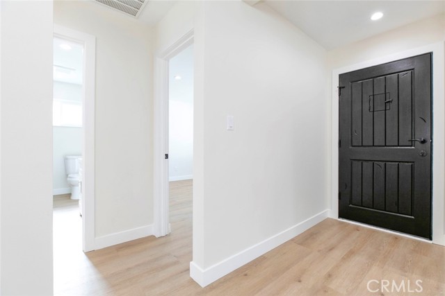 Detail Gallery Image 11 of 46 For 8006 Ben Ave, North Hollywood,  CA 91605 - 3 Beds | 2 Baths