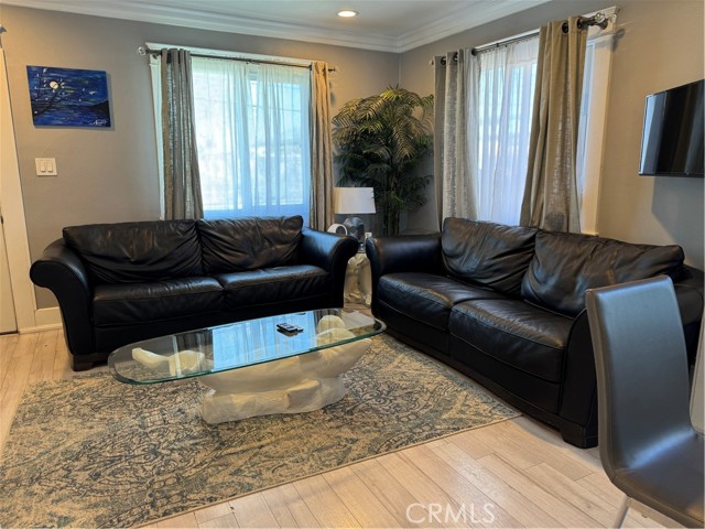 Detail Gallery Image 21 of 60 For 715 S Flower St, Santa Ana,  CA 92703 - 2 Beds | 1 Baths