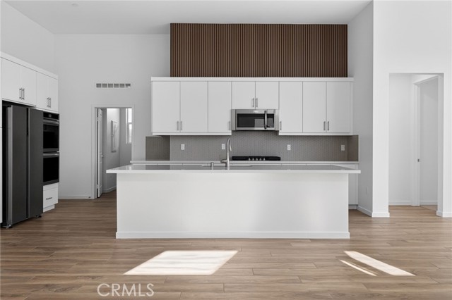 Detail Gallery Image 8 of 14 For 280 Mustang Ln, Palm Springs,  CA 92262 - 3 Beds | 2/1 Baths