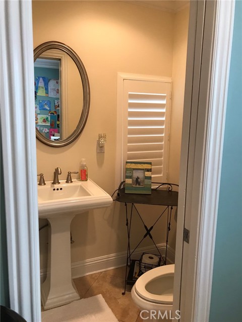 Detail Gallery Image 7 of 29 For 75 Claremont, Long Beach,  CA 90803 - 4 Beds | 4 Baths