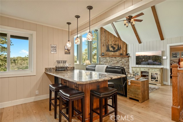 Detail Gallery Image 13 of 39 For 28195 Arbon, Lake Arrowhead,  CA 92352 - 3 Beds | 2 Baths