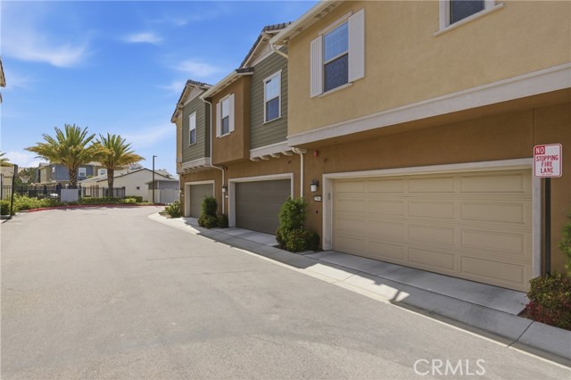 22864 Acoustic, Saugus CA: https://media.crmls.org/medias/f30f3b85-a5ab-4713-b74f-b217152078ef.jpg