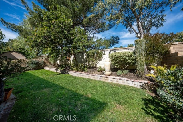 Detail Gallery Image 13 of 41 For 23361 Pike, Valencia,  CA 91355 - 4 Beds | 3 Baths