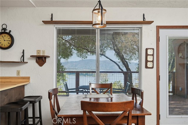 Detail Gallery Image 7 of 22 For 11664 Lakeview Dr, Clearlake Oaks,  CA 95423 - 2 Beds | 1/1 Baths