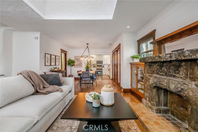 227 Ximeno Avenue, Long Beach CA: https://media.crmls.org/medias/f30f7468-b9de-487c-b546-a5367cbe768c.jpg