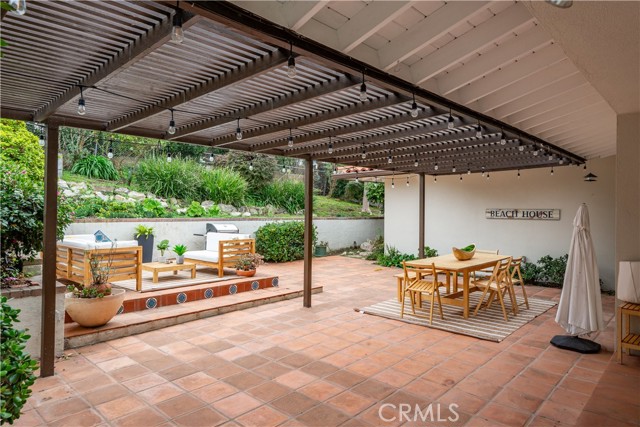 556 Via Media, Palos Verdes Estates, California 90274, 4 Bedrooms Bedrooms, ,1 BathroomBathrooms,Residential,For Sale,Via Media,PV24207390