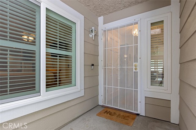 Detail Gallery Image 4 of 26 For 26179 Las Lanas Ct, Valencia,  CA 91355 - 2 Beds | 2 Baths
